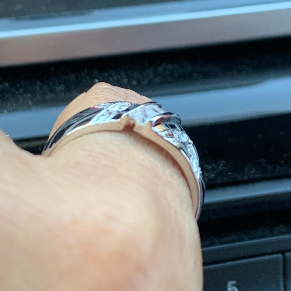14k gold plated Men's Wedding Band - Picture 8 of 8